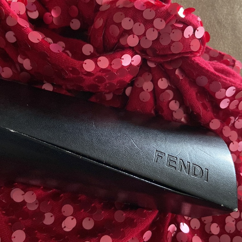 Fendi Sun Glasses - Picture 9 of 9